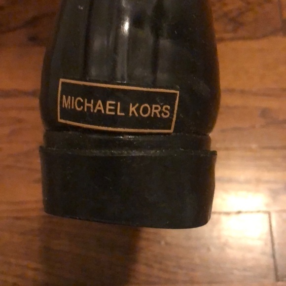 ✨HOST PICK✨ Michael Kors Rain Boots - Picture 4 of 7